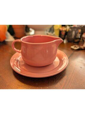 Nancy Calhoun Round Gravy Boat & Underplate Solid Color Dark Rose